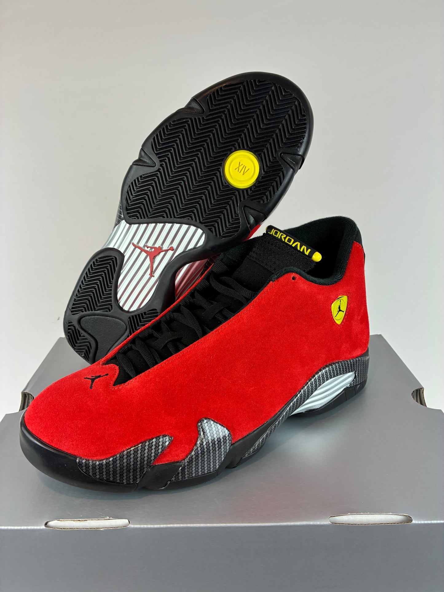 Air Jordan 14 Retro 2025 Ferrari Size 10.5 IF5015 600