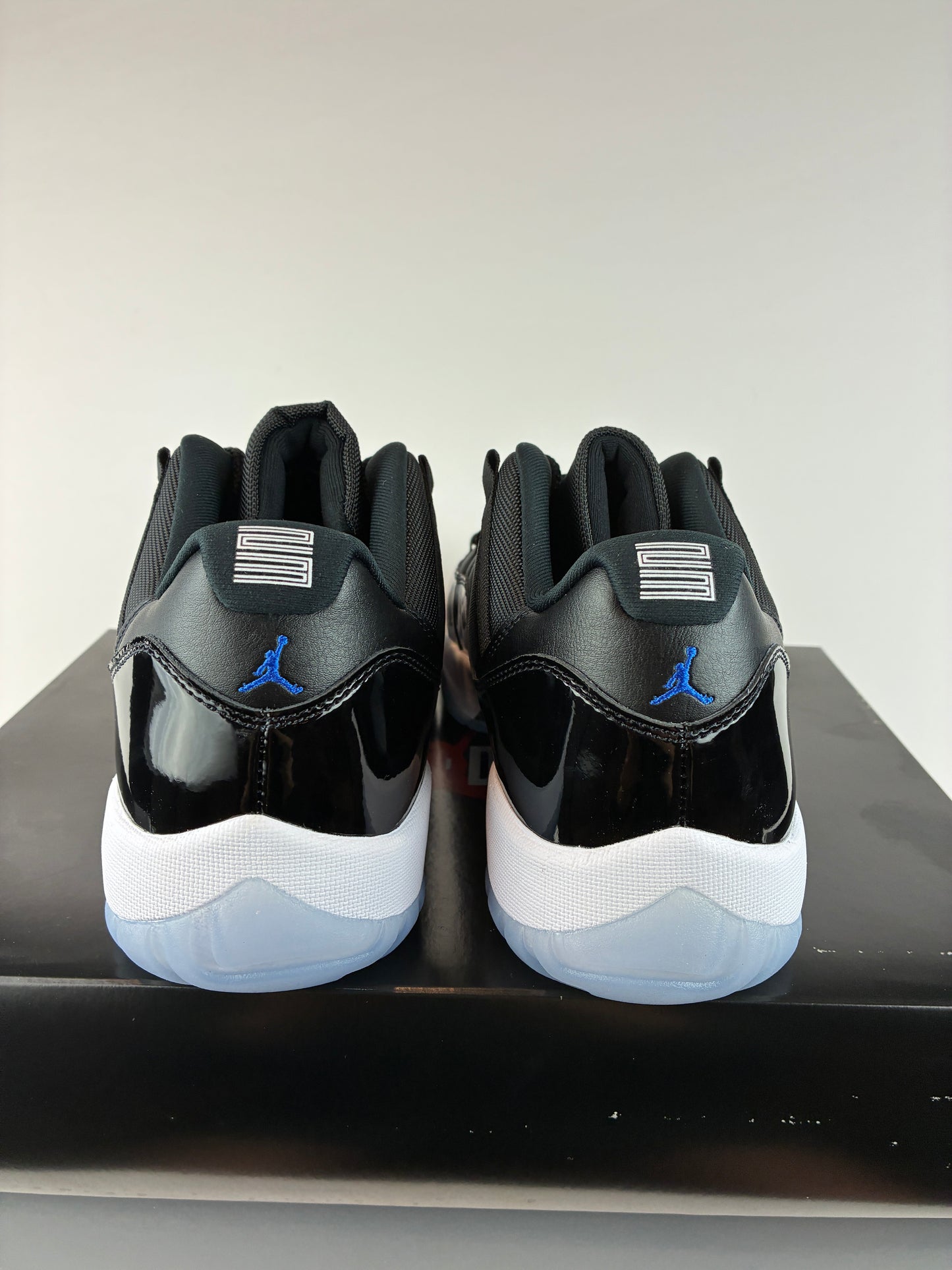 Air Jordan 11 Retro Low Space Jam Size 13 FV5104 004