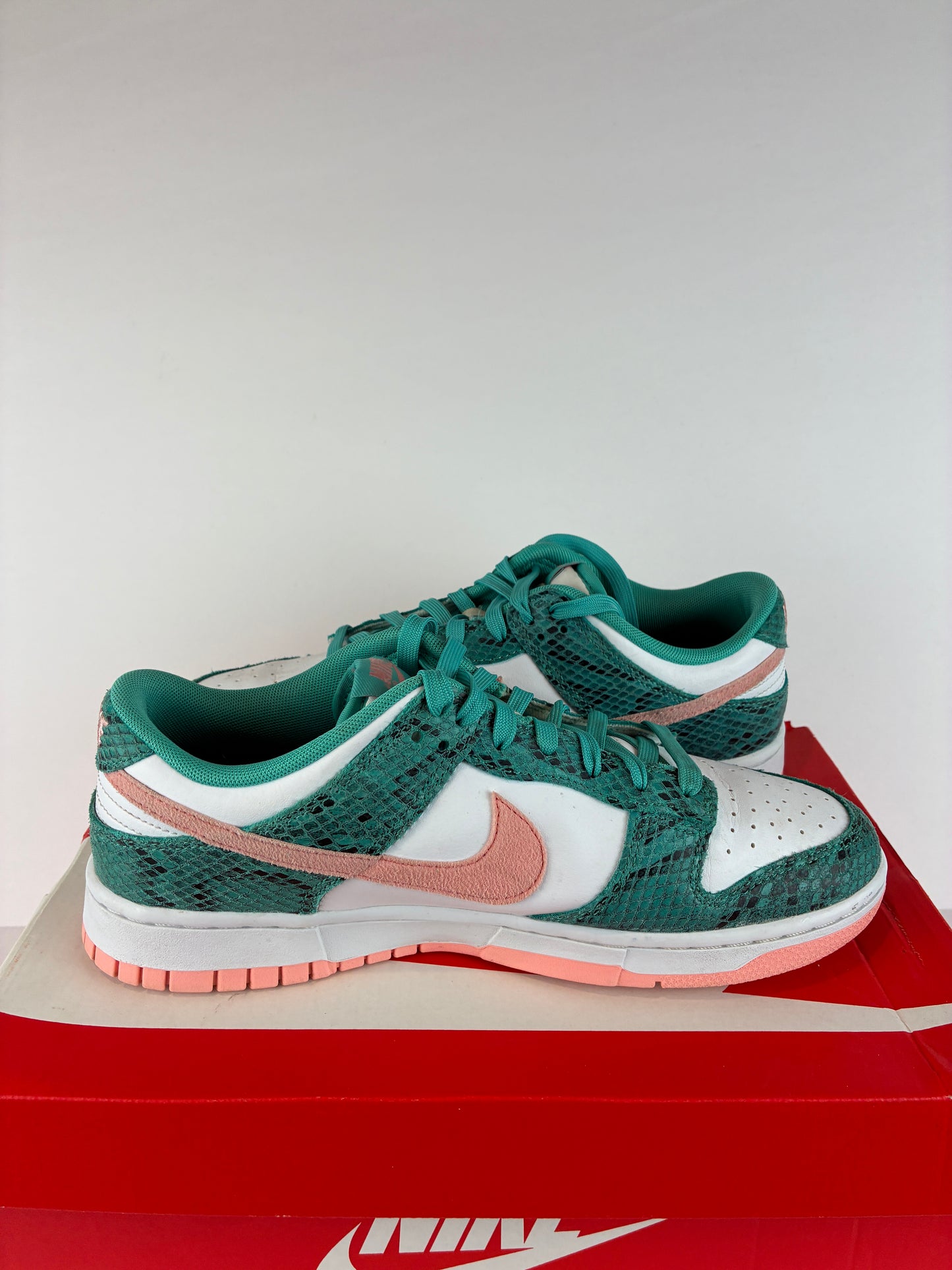 Nike Dunk Low Washed Teal Snakeskin Size 9.5 DR8577 300