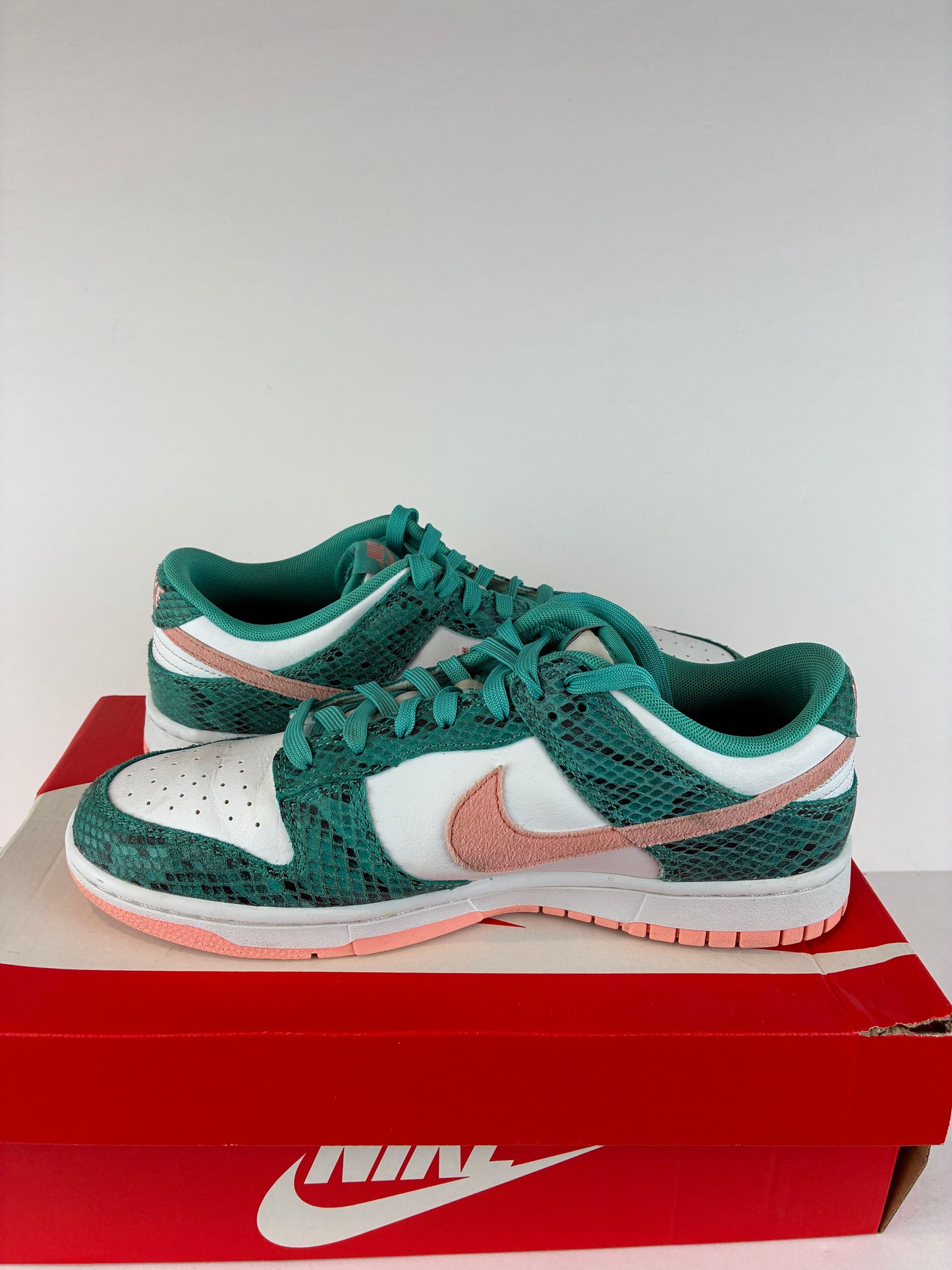 Nike Dunk Low Washed Teal Snakeskin Size 9.5 DR8577 300