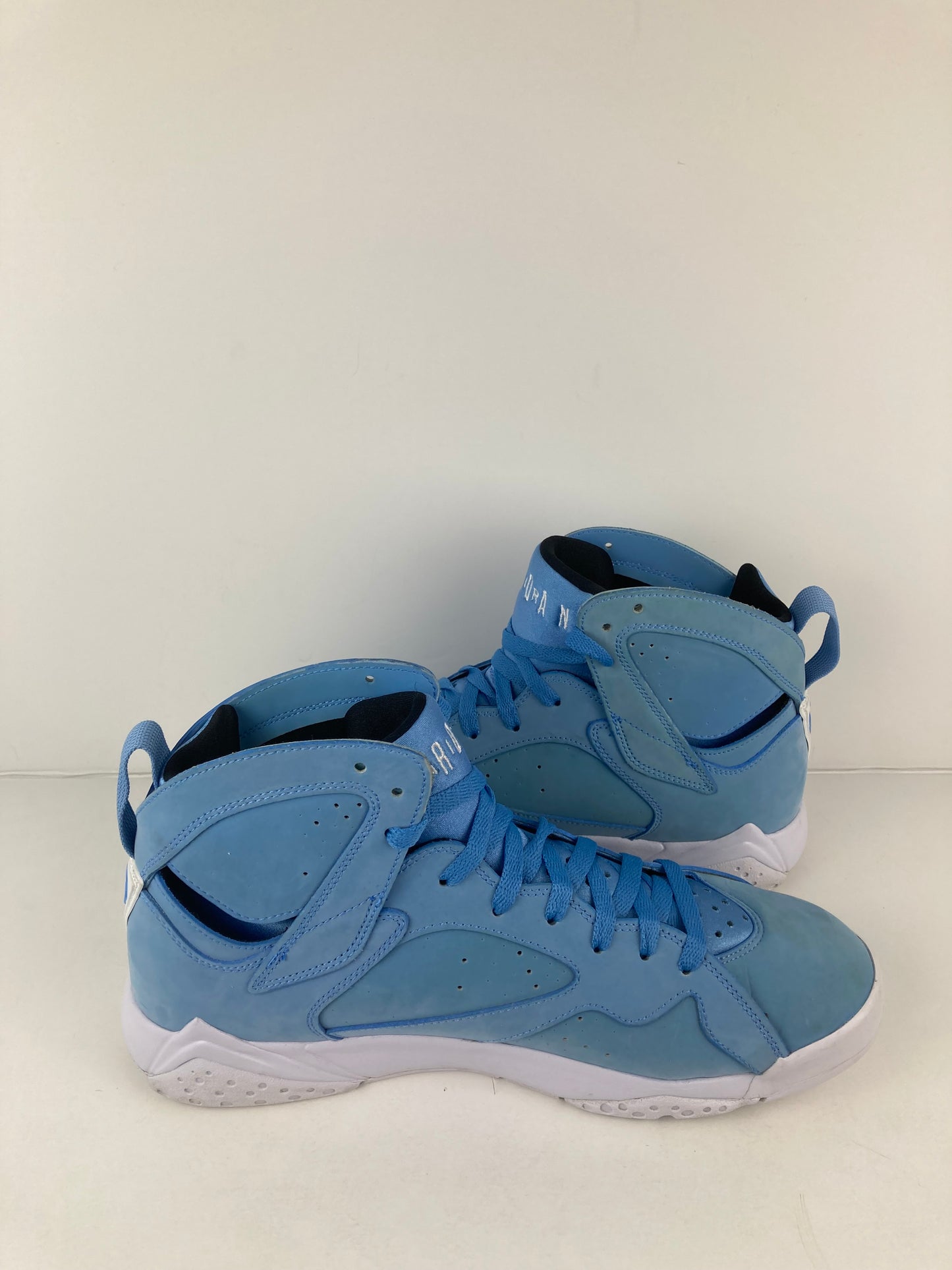 Jordan 7 Retro Pantone 2017 Size 10.5 304775 400