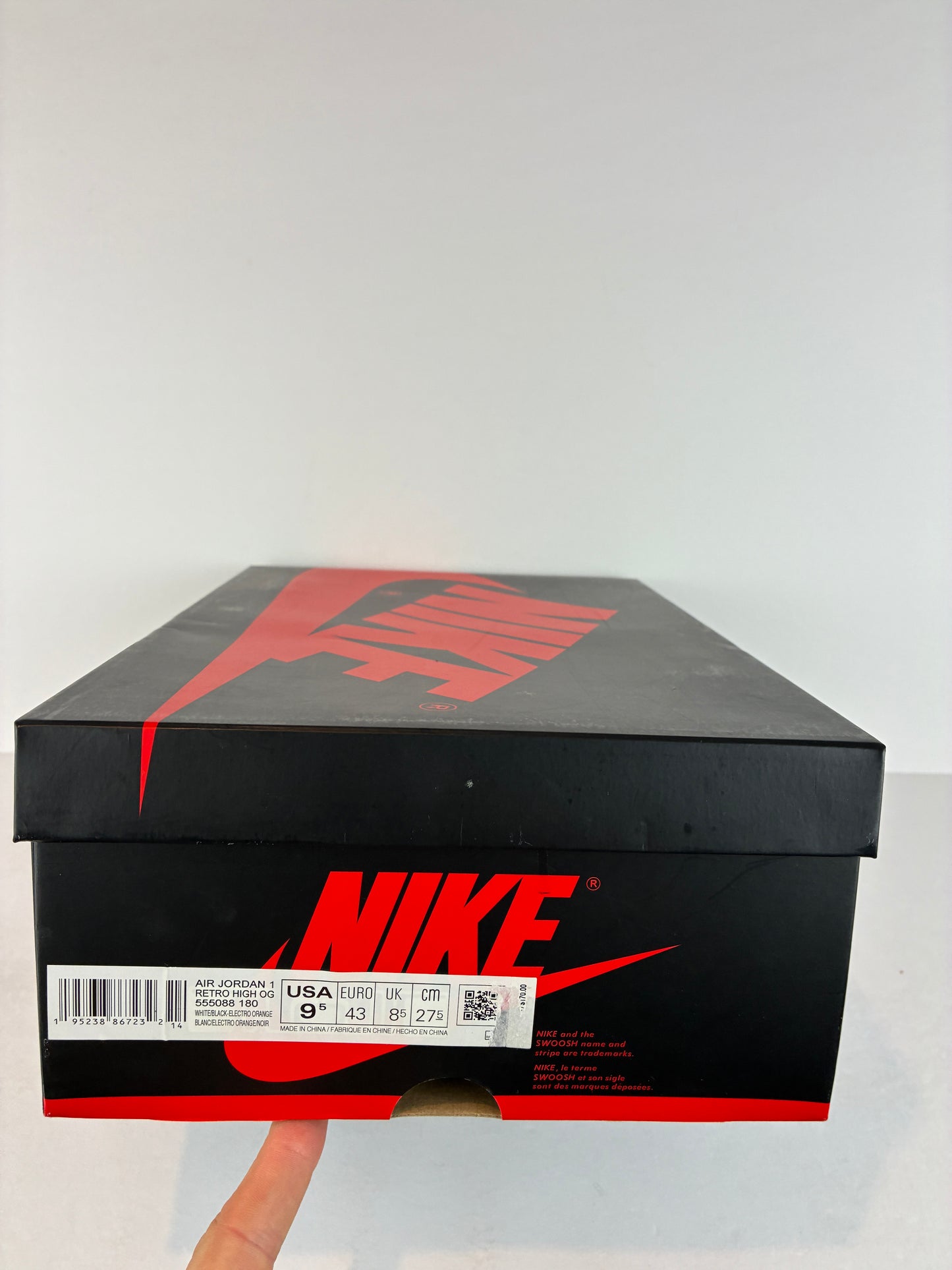 Jordan 1 Retro High Electro Orange Size 9.5 555088 180