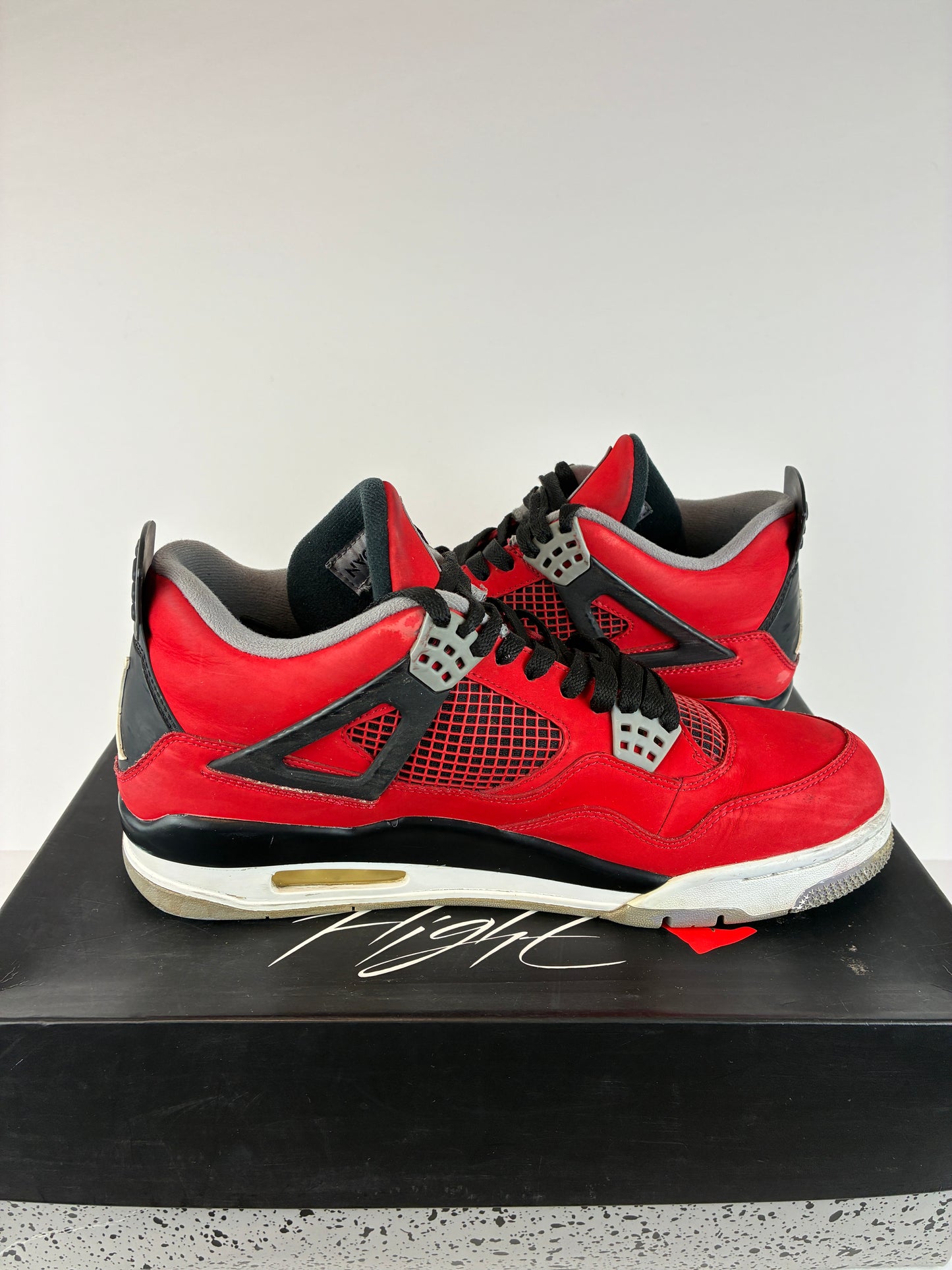 Jordan 4 Retro Toro Bravo 2013 Size 10.5 308497 603
