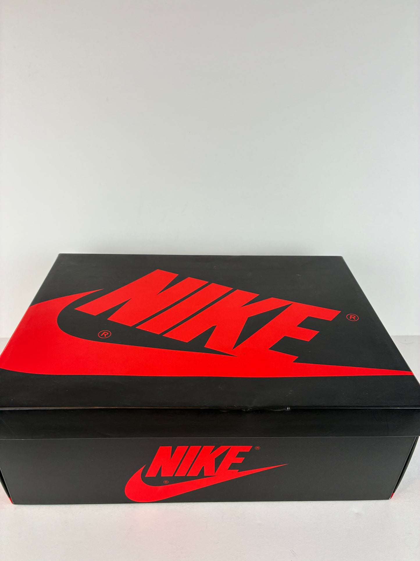 Jordan 1 Retro High Electro Orange Size 9.5 555088 180
