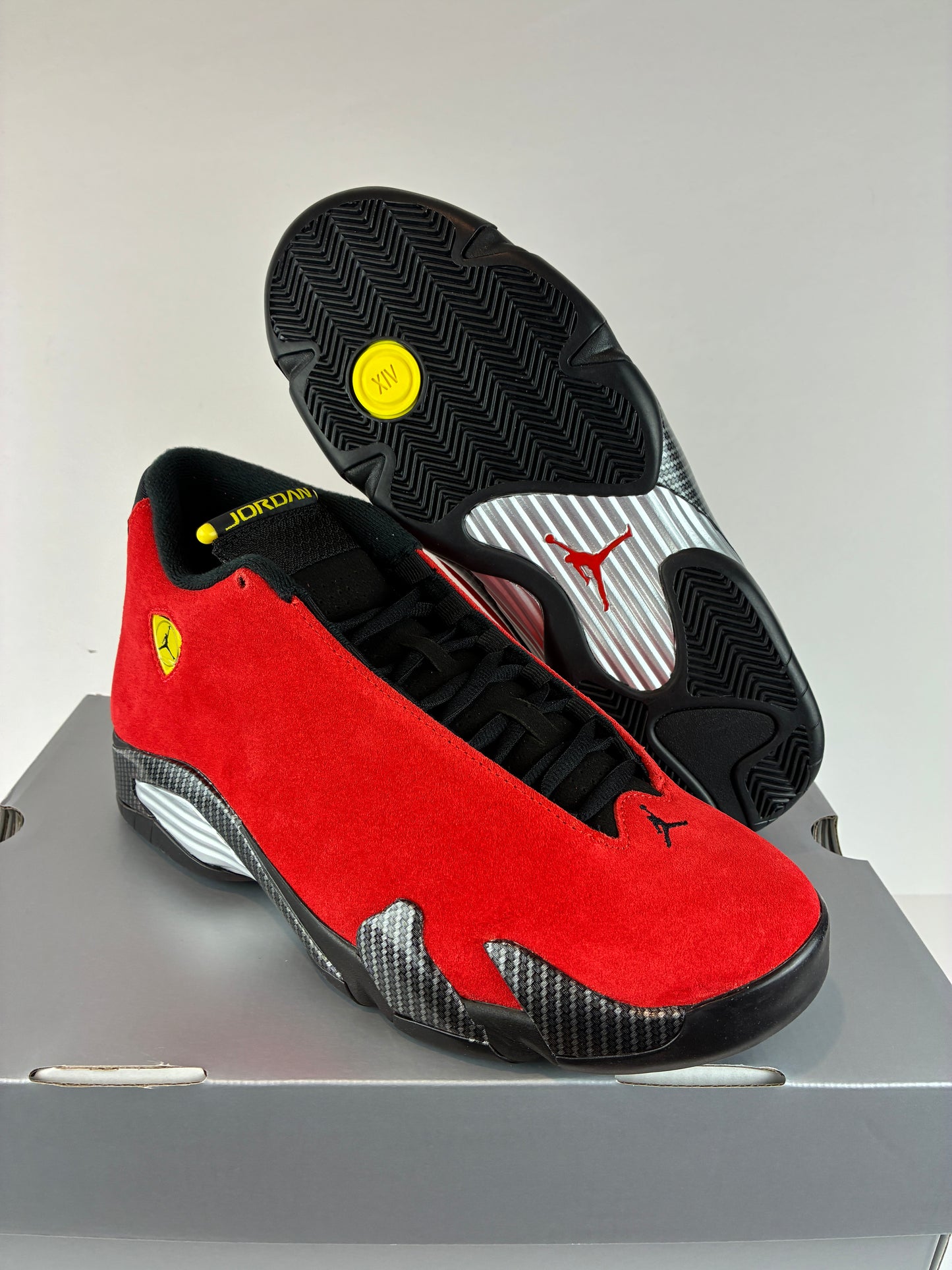 Air Jordan 14 Retro 2025 Ferrari Size 10.5 IF5015 600