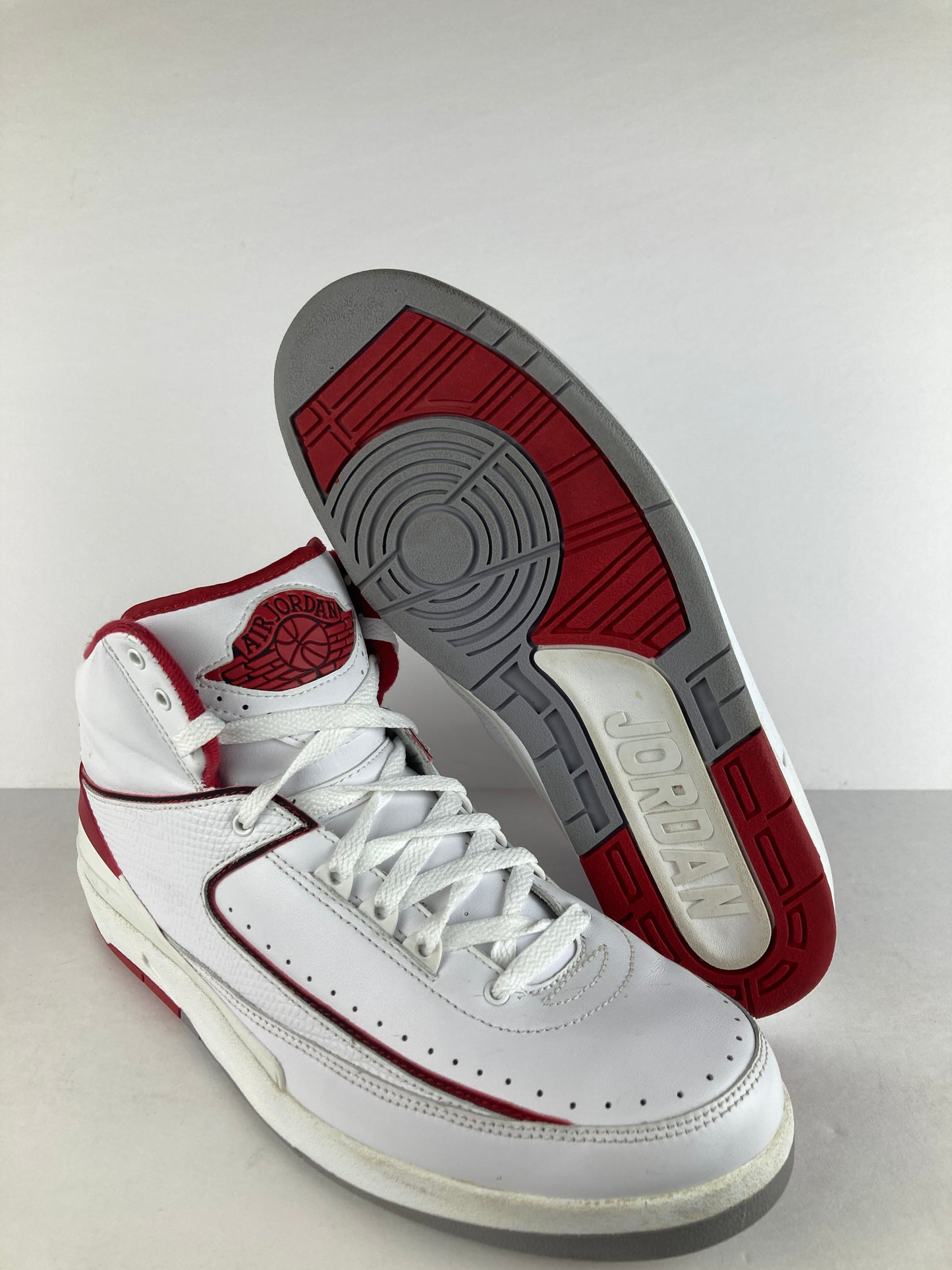 Air Jordan 2 Retro Chicago Home Size 10.5 385475 102