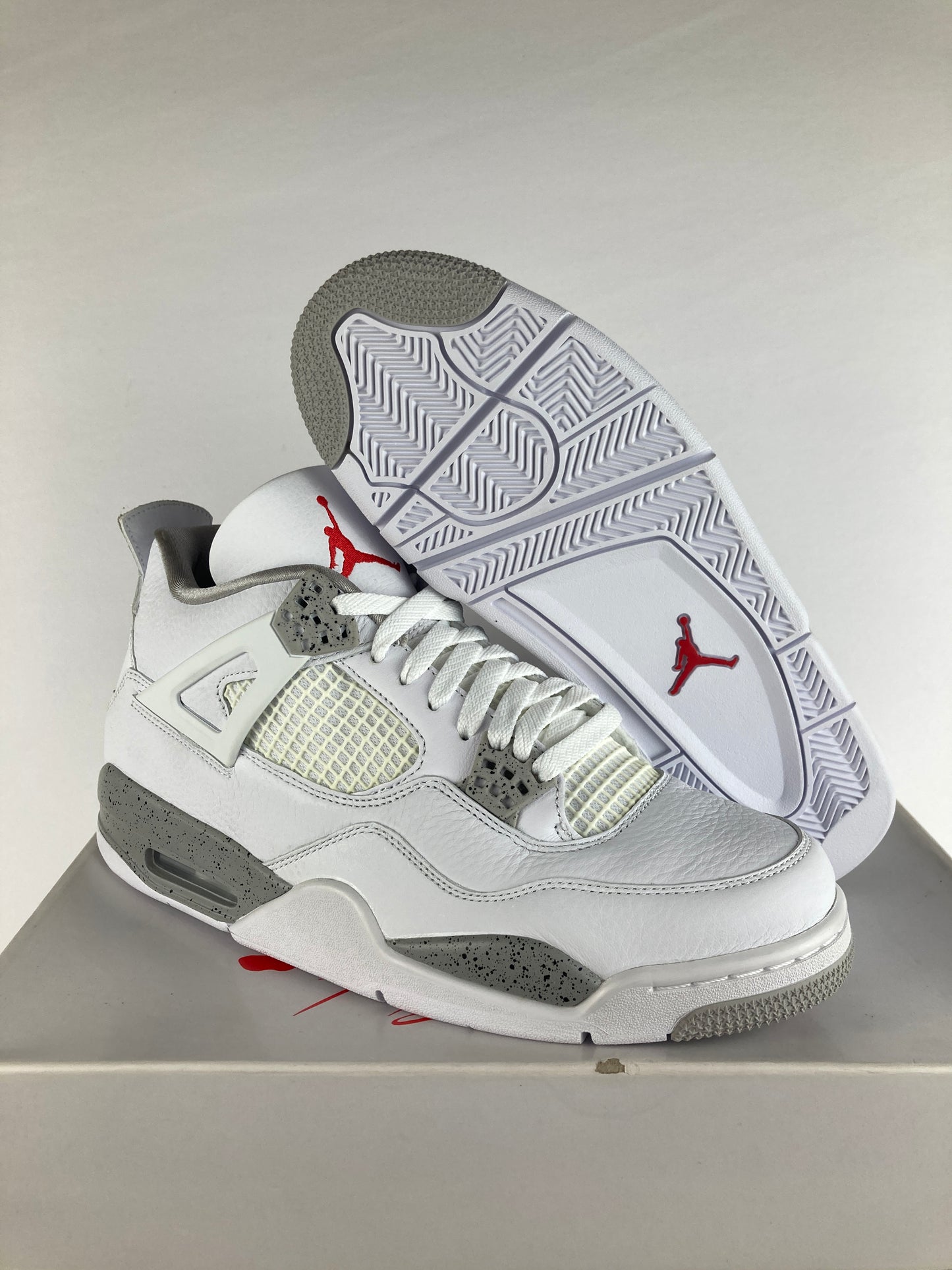 Jordan 4 Retro Mid White Oreo Size 10 CT8527 100