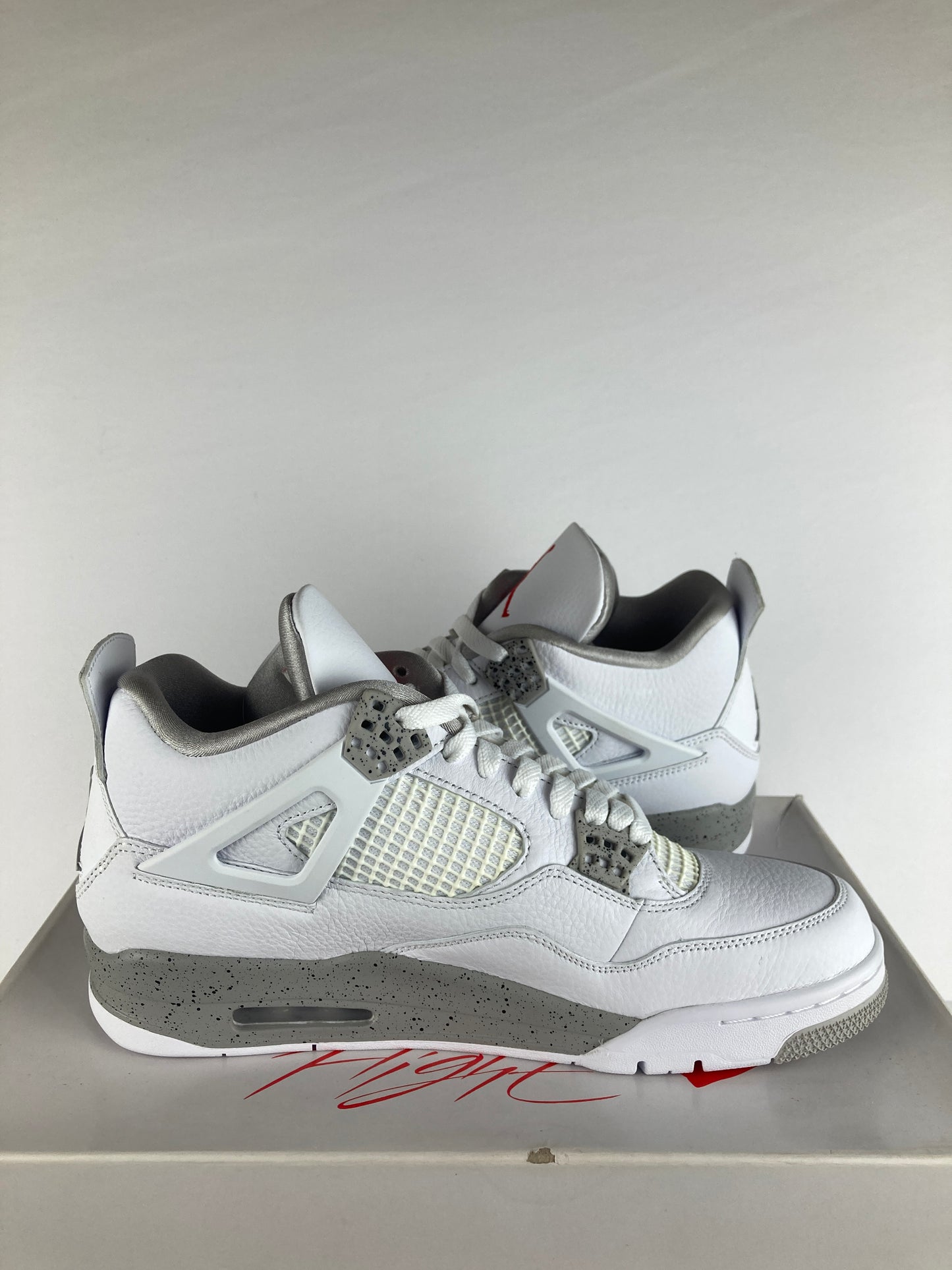 Jordan 4 Retro Mid White Oreo Size 10 CT8527 100