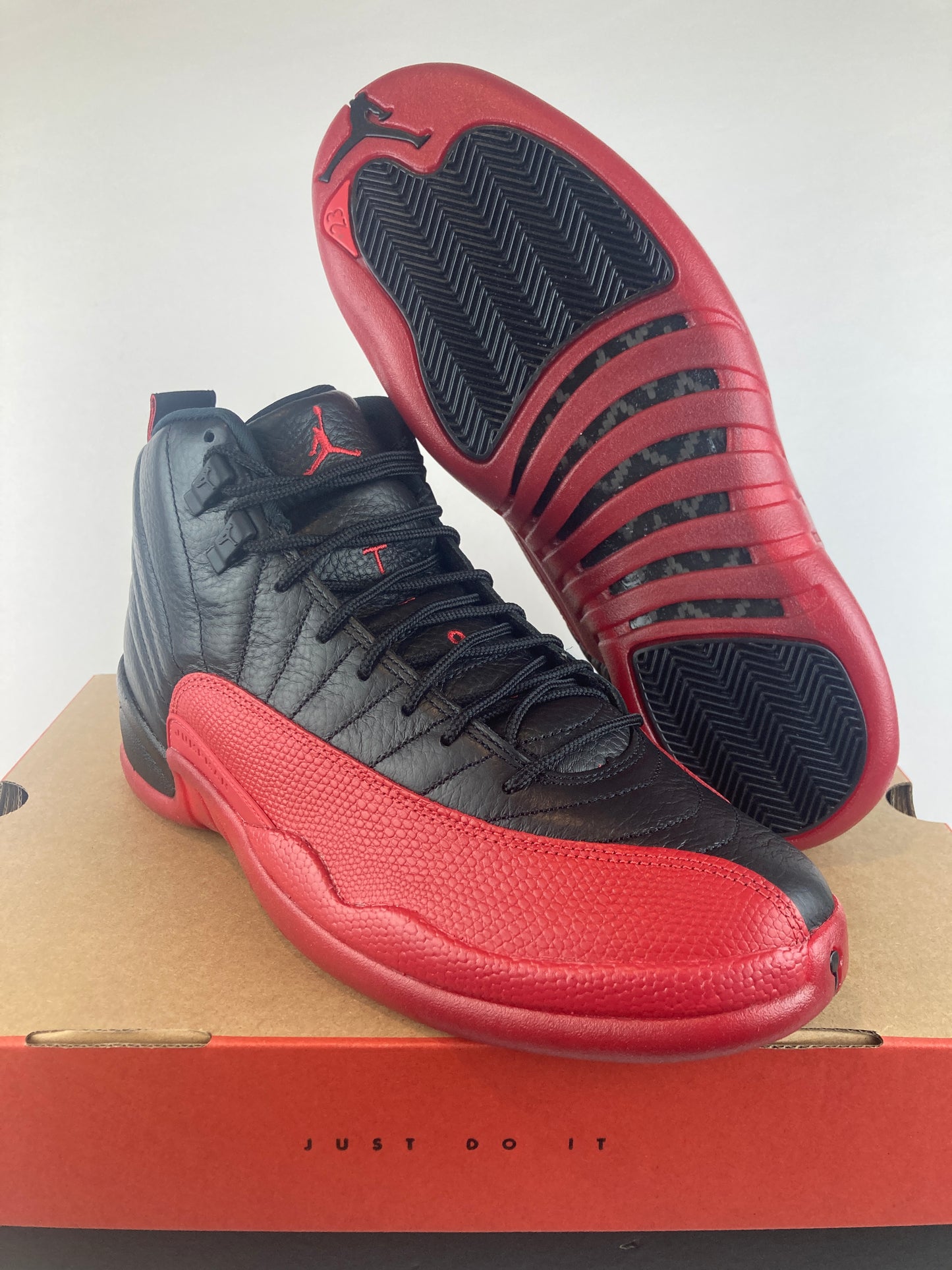 Air Jordan 12 Retro 2025 Flu Game Size 11.5 CT8013 002