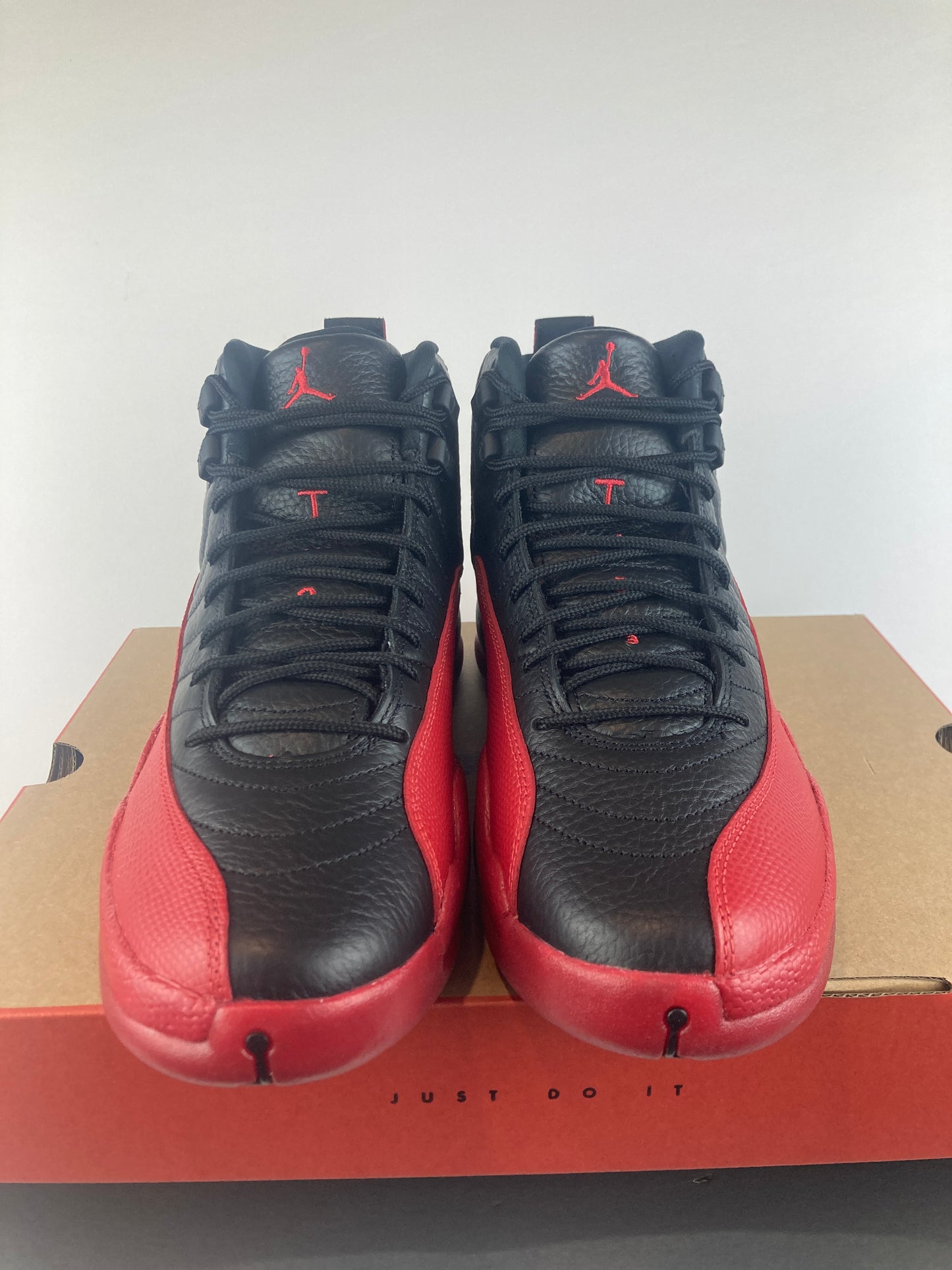 Air Jordan 12 Retro 2025 Flu Game Size 11.5 CT8013 002