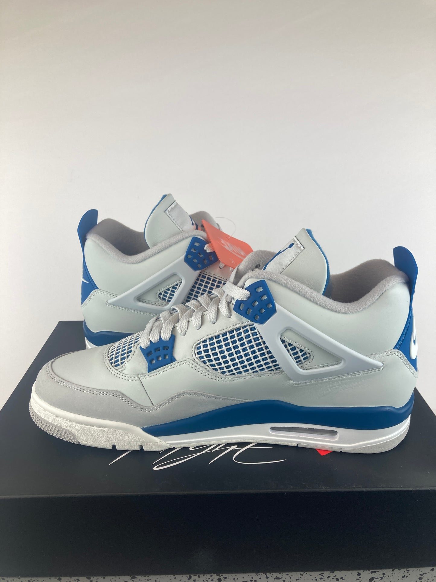 Air Jordan 4 Retro 2024 Military Blue Size 12 FV5029 141