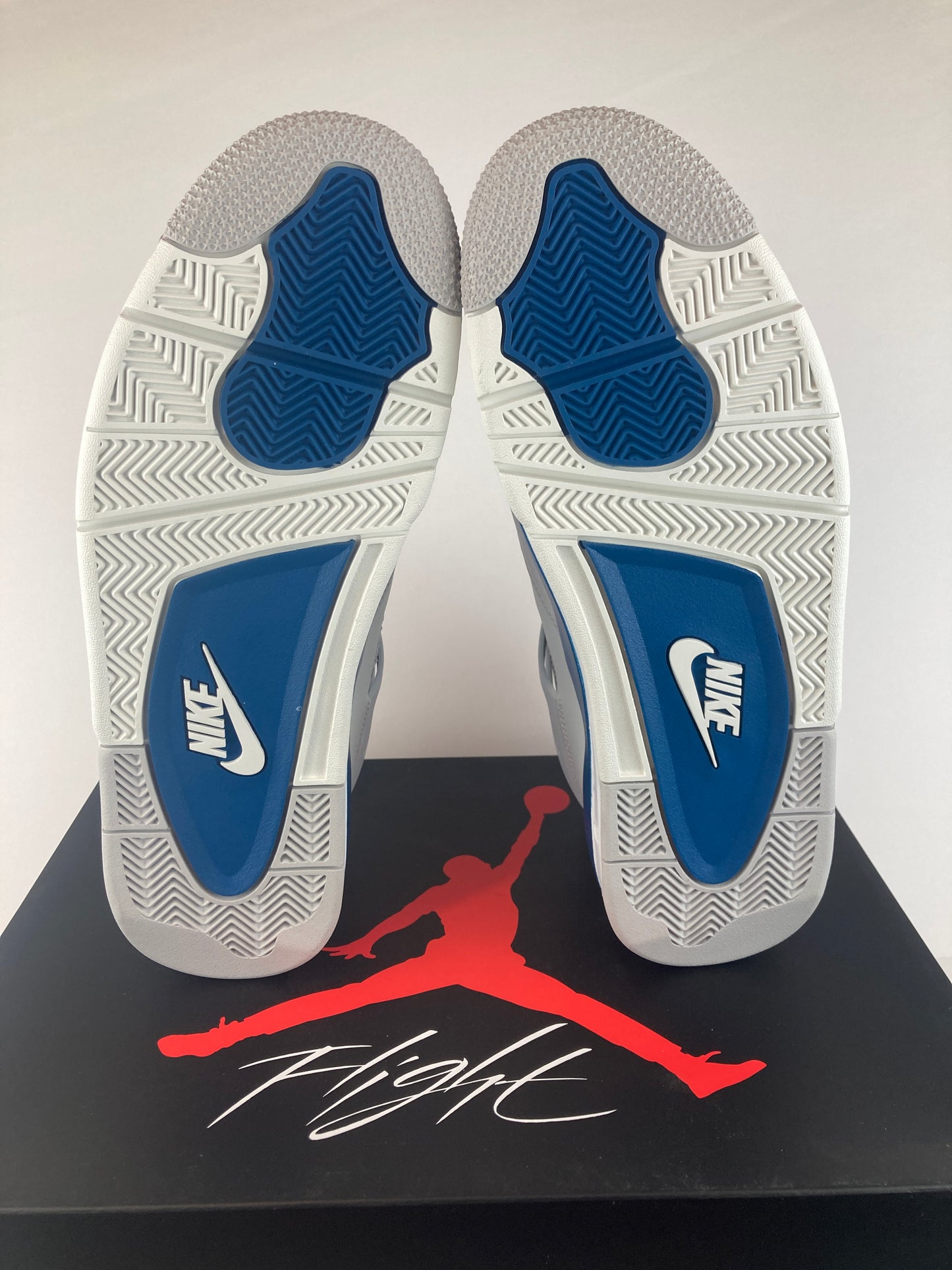 Air Jordan 4 Retro 2024 Military Blue Size 12 FV5029 141